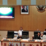 Wali Kota Ambon Serahkan Empat Ranperda dan Laporan Pertanggungjawaban APBD 2024 dalam Paripurna DPRD