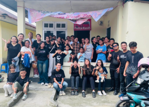 YOUTH GBI God’s Grace Cabang Halong Berbagi Kasih di Panti Asuhan Pelita Kasih Menjelang Natal dan Tahun Baru