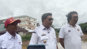 Ambon Perangi Sampah Plastik: Wairuhu Jadi Lokasi Pertama Pemasangan Jaring