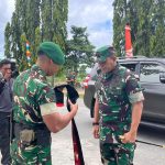 Kunjungi Yonif TP 865/SMW, Pangdam XV/Pattimura Tekankan Mental Petarung dan Bakar Semangat Prajurit