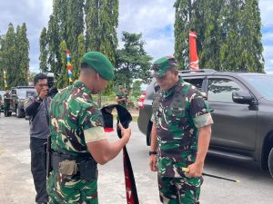 Kunjungi Yonif TP 865/SMW, Pangdam XV/Pattimura Tekankan Mental Petarung dan Bakar Semangat Prajurit