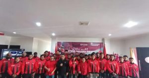 DPD PDIP Maluku Lepas 25 Pemain U17 “Banteng Maluku Raya” ke Sokerano Cup di Jawa Timur